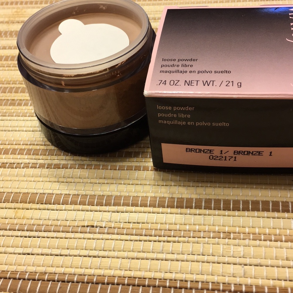 Mary Kay bronze 1 loose powder, new